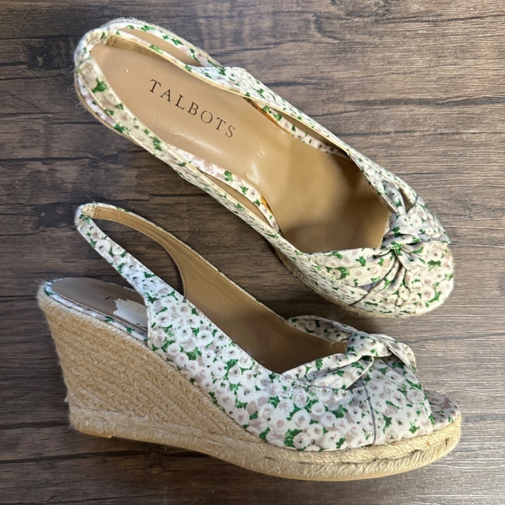 *TALBOTS* White x Pink Floral Peep Toe Espadrille Wedges Size 7.5